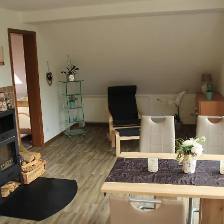 Modern In With Balcony Apartament Elpe